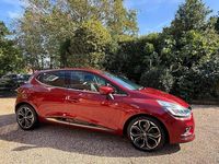 Used Renault Clio IV Dynamique 2016 Red Hatchback