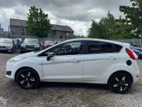 Used Ford Fiesta Zetec 2015 White Hatchback
