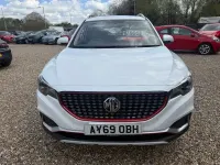Usado MG ZS 106 HP (77 kW) 2019 Branco SUV
