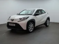 Used Toyota Aygo X X-pure 72 HP (52 kW) 2024 White SUV