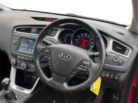 Used Kia Ceed 136 HP (100 kW) 2017 Red Hatchback