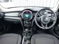 Używany Mini Cooper D 116 KM (85 kW) 2018 Czarny Hatchback