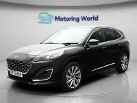 Usado Ford Kuga Vignale 190 HP (139 kW) 2023 Preto SUV