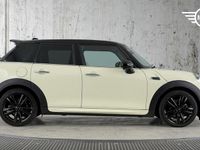 Used Mini Cooper Hatch 134 HP (98 kW) 2019 White Hatchback