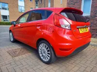 Used Ford Fiesta Titanium 75 HP (55 kW) 2013 Red Hatchback