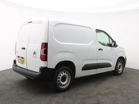 Begagnad Citroën Berlingo PureTech 110 HK (80 kW) 2023 Vit Minibuss