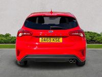 Used Ford Focus ST-Line 125 HP (91 kW) 2019 Red Hatchback