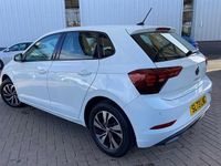 Used VW Polo Life 80 HP (58 kW) 2023 White Hatchback
