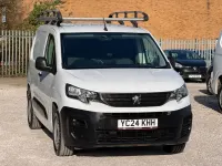 Used Peugeot Partner Premium 131 HP (96 kW) 2024 White MPV
