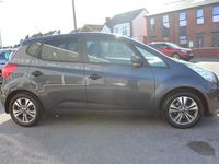 Used Kia Venga 123 HP (90 kW) 2015 Silver Hatchback