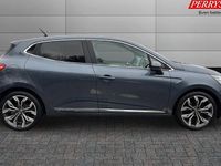 Used Renault Clio V Version S 90 HP (66 kW) 2022 Hatchback