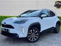 Used Toyota Yaris Hybrid Design 2023 White Hatchback