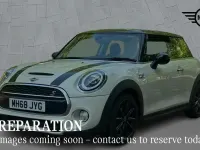 Used Mini Cooper S Classic 189 HP (139 kW) 2019 White Hatchback