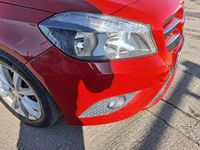 Usado Mercedes A180 SE 2014 Vermelho Citadino