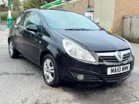 Second-hand Vauxhall Corsa 2010 Negru Hatchback