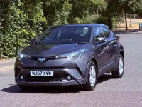 Used Toyota C-HR 122 HP (89 kW) 2018 Grey SUV