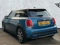 Used Mini Cooper Classic 134 HP (98 kW) 2022 Blue Hatchback
