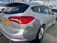 Used Ford Focus Zetec 120 HP (88 kW) 2021 Silver Estate