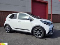 Used Kia Picanto X-Line 67 HP (49 kW) 2022 White Hatchback