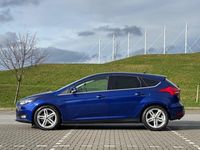 Used Ford Focus Zetec 125 HP (91 kW) 2016 Blue Hatchback