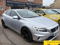 Begagnad Volvo V40 R-Design 120 HK (88 kW) 2019 Halvkombi