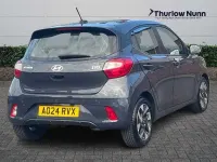 Gebraucht Hyundai i10 Advanced 63 PS (46 kW) 2024 Grau Kleinwagen