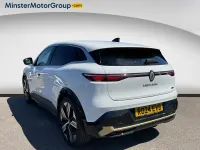Used Renault Megane E-Tech Iconic 160 kW (218 HP) 2024 White Hatchback