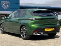 Used Peugeot 308 Allure Premium 129 HP (94 kW) 2023 Green Hatchback