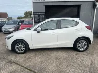 Used Mazda 2 2016 White Hatchback