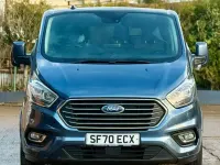 Begagnad Ford Tourneo Custom Titanium 2020 Blå Van
