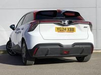 Used MG MG4 EV Trophy 63 kW (87 HP) 2024 White Hatchback