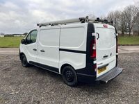 Used Vauxhall Vivaro 95 HP (69 kW) 2018 White MPV