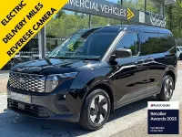 Novo Ford E-Transit Trend 100 kW (136 HP) 2025 Preto Van