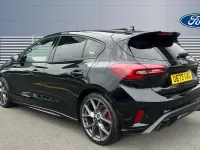 Used Ford Focus ST 280 HP (205 kW) 2024 Hatchback