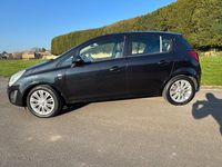 Second-hand Vauxhall Corsa 2012 Negru Hatchback