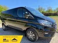 Usado Ford Transit Custom Trend 130 HP (95 kW) 2023 Preto Van