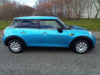 Begagnad Mini ONE Hatch 2018 Blå Halvkombi