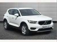 Used Volvo XC40 Momentum 161 HP (118 kW) 2022 White SUV