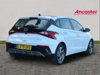 New Hyundai i20 Advanced 99 HP (72 kW) 2025 White Hatchback