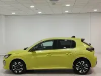 Used Peugeot 208 Allure 101 HP (74 kW) 2024 Yellow Hatchback