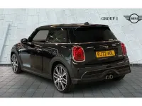 Usado Mini Cooper S Exclusive 178 HP (130 kW) 2022 Preto Citadino