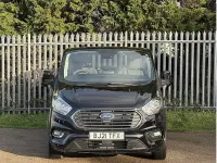 Begagnad Ford Tourneo Custom Titanium 2021 Svart Van