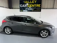 Used Ford Focus Titanium 125 HP (91 kW) 2015 Grey Hatchback
