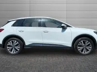 Used Audi Q4 e-tron Sport 125 kW (170 HP) 2021 White SUV