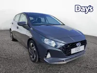 Begagnad Hyundai i20 SE 100 HK (73 kW) 2021 Grå Halvkombi