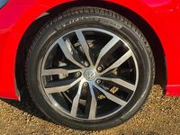 Used VW Golf VII SE 110 HP (80 kW) 2018 Red Hatchback