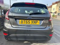 Used Ford Fiesta Zetec 82 HP (60 kW) 2015 Grey Hatchback