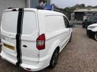 Used Ford Transit Courier Sport 95 HP (69 kW) 2017 White Van