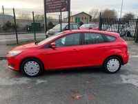 Used Ford Focus Style 120 HP (88 kW) 2015 Red Hatchback