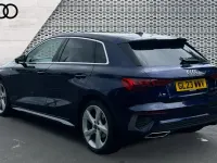 Używany Audi A3 S-Line 150 KM (110 kW) 2023 Niebieski Sedan/Limuzyna